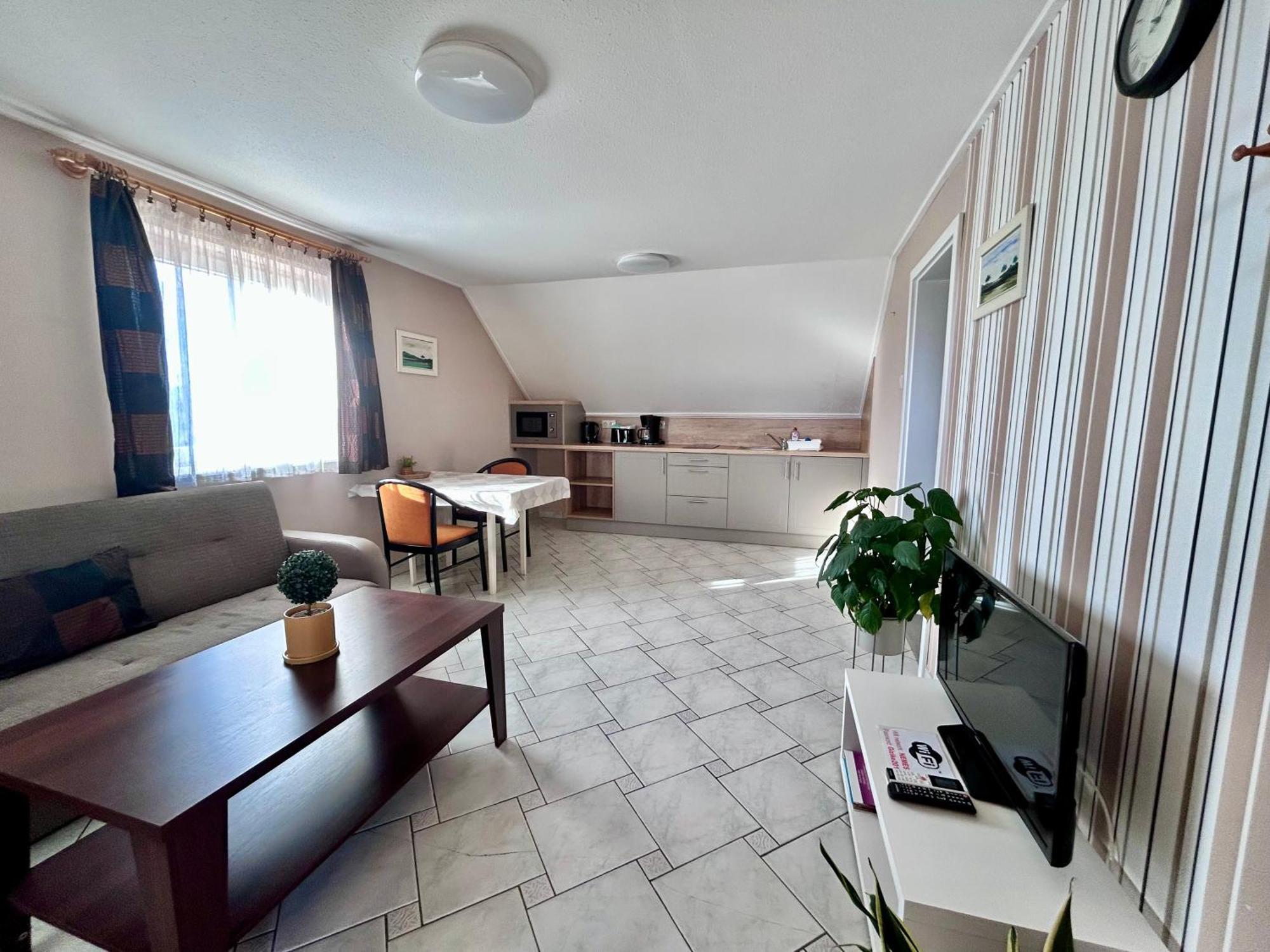 Nemes Apartmanház Hévíz Esterno foto